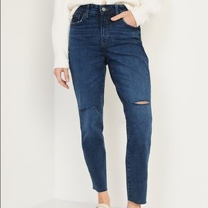 High-Waisted O.G. Straight Ripped Cut-Off Jeans in Ayla Wash